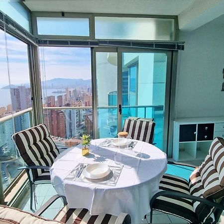 Skyline 14 Large And Sunny All-Day Balcony With Stunning Sea Views Бенидорм Экстерьер фото