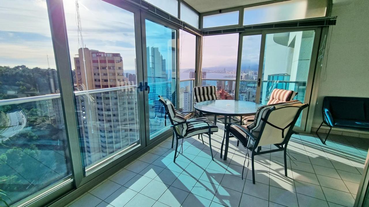 Skyline 14 Large And Sunny All-Day Balcony With Stunning Sea Views Бенидорм Экстерьер фото