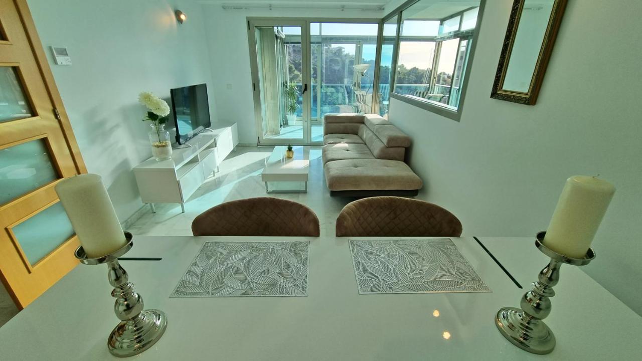 Skyline 14 Large And Sunny All-Day Balcony With Stunning Sea Views Бенидорм Экстерьер фото