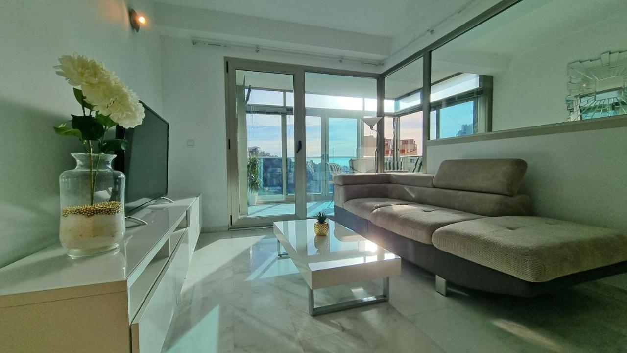 Skyline 14 Large And Sunny All-Day Balcony With Stunning Sea Views Бенидорм Экстерьер фото