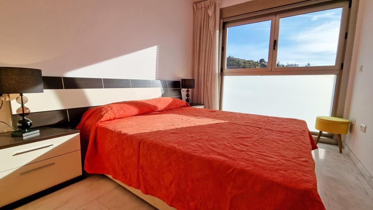 Skyline 14 Large And Sunny All-Day Balcony With Stunning Sea Views Бенидорм Экстерьер фото