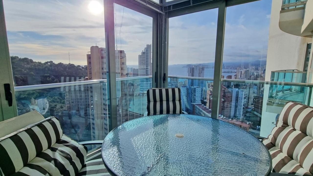 Skyline 14 Large And Sunny All-Day Balcony With Stunning Sea Views Бенидорм Экстерьер фото