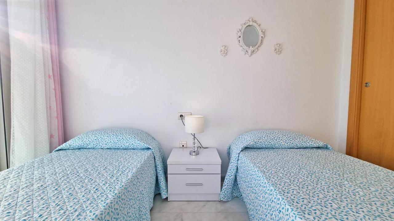 Skyline 14 Large And Sunny All-Day Balcony With Stunning Sea Views Бенидорм Экстерьер фото